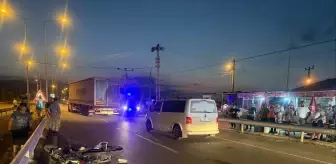 Samsun'da Motosiklet ile Elektrikli Bisiklet Çarpıştı: 2 Yaralı