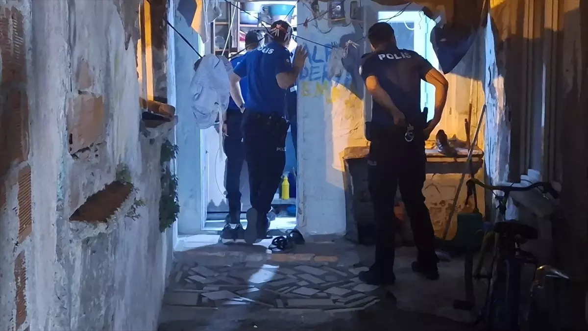 Bafra'da Baba-Oğul Arasında Bıçaklı Kavga: Oğul Yaralandı