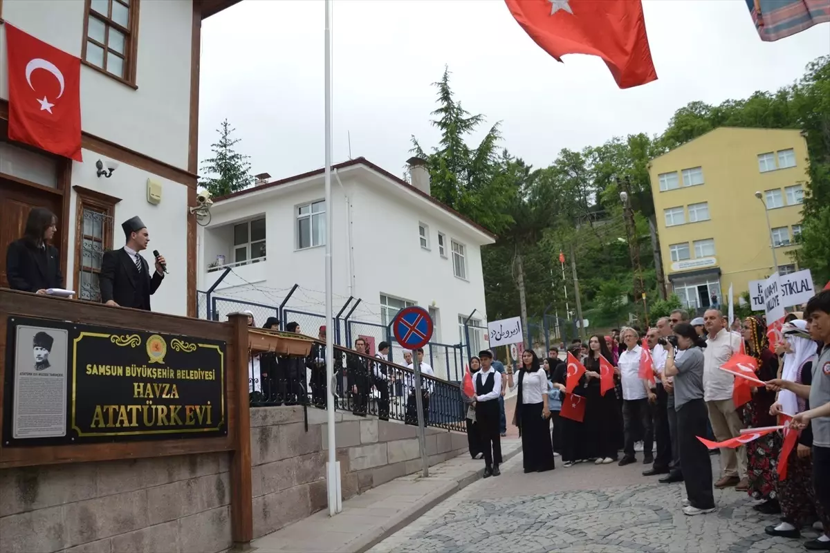 Samsun'da öğrenciler, Milli Mücadele'nin kahramanlarını canlandırdı
