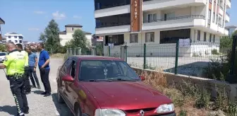 Otomobilin Çarptığı Öğrenci Hastaneye Kaldırıldı
