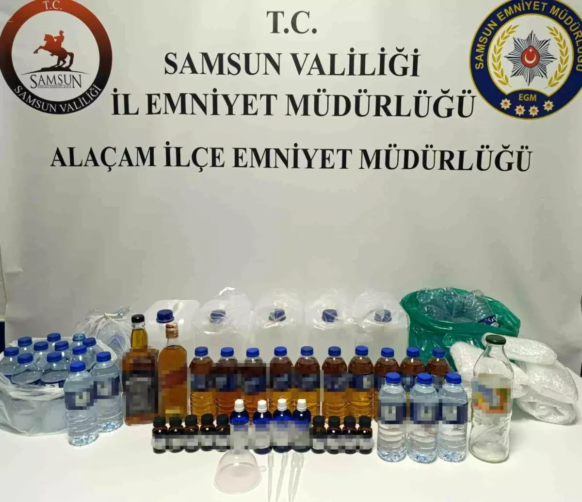 Samsun'da Kaçak İçecek Operasyonu: 25 Litre Etil Alkol Ele Geçirildi