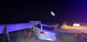Samsun Bafra'da Otomobil Su Kanalına Çarptı: Sürücü Yaralı