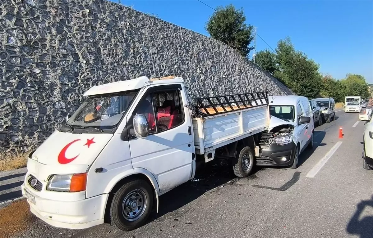 Samsun Bafra'da Zincirleme Trafik Kazası: 3 Yaralı