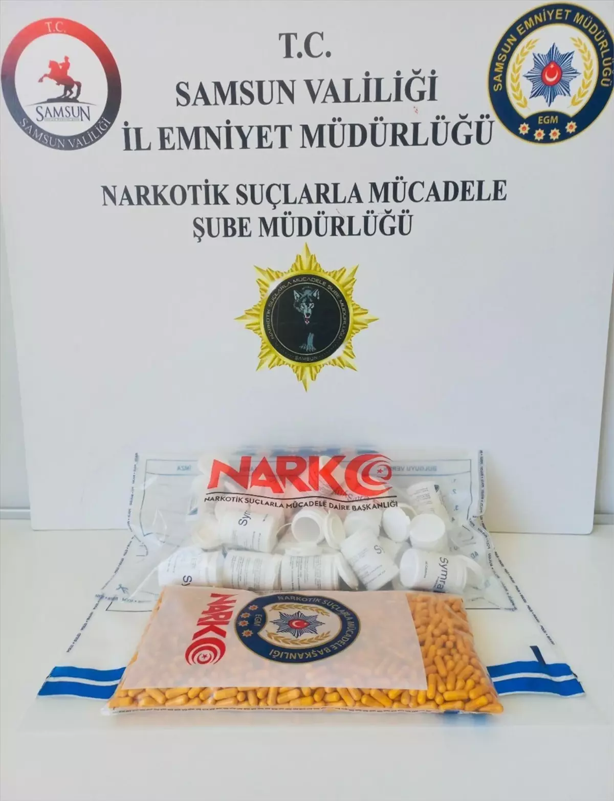 Samsun'da Uyuşturucu Operasyonu: 1232 Sentetik Ecza Hap Ele Geçirildi