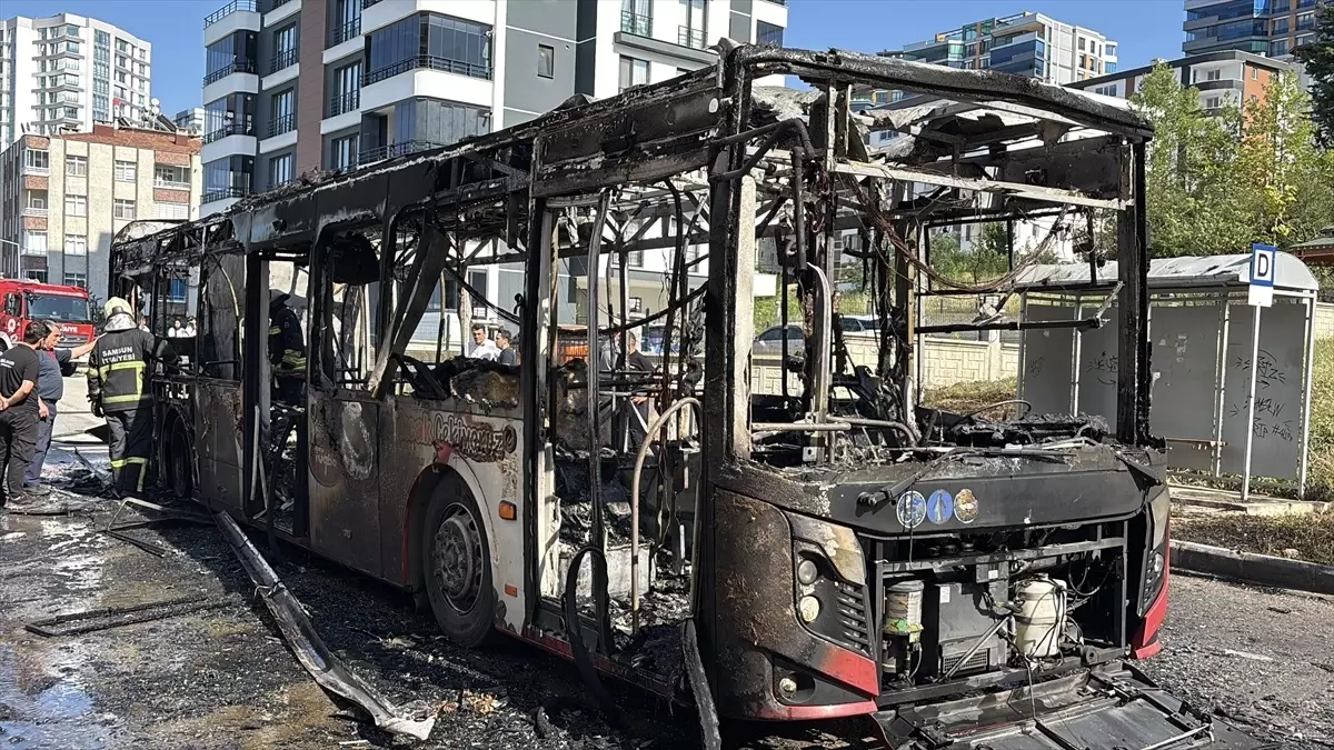 Samsun'da Yolcu Otobüsünde Yangın Çıktı