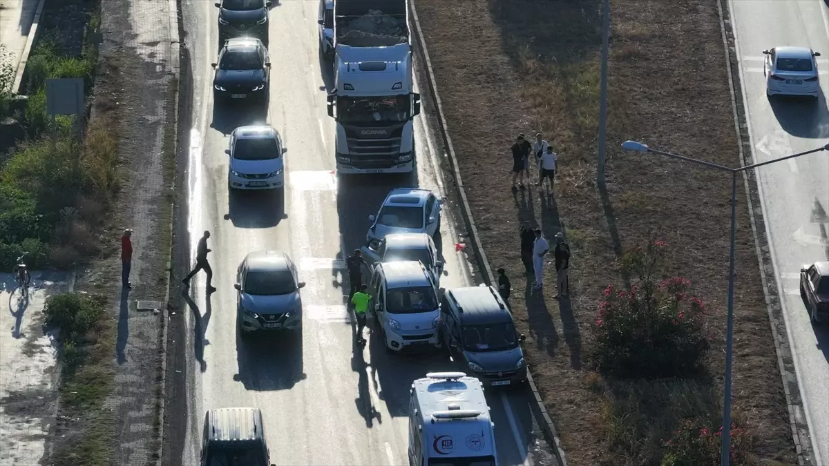 Samsun Terme'de Zincirleme Trafik Kazası: Karadeniz Sahil Yolunda Yoğunluk