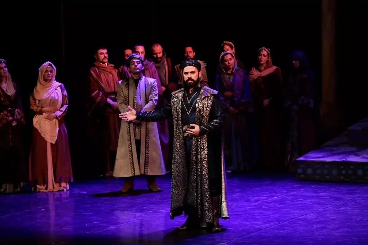 Samsun Devlet Opera ve Balesi 'Muhteşem Süleyman' Operasını Sahneledi