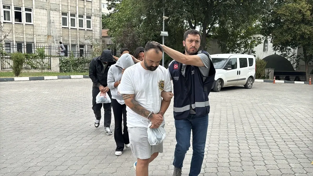 Sahte İlanlarla Dolandırıcılık Yapan 3 Şüpheli Adliyeye Sevk Edildi