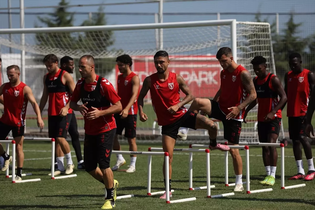 Samsunspor, UEFA Avrupa Ligi İçin Transfer Çalışmalarını Hızlandırdı