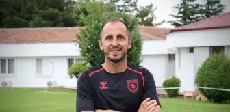 Samsunspor Kaptanı Zeki Yavru: 'Zor Bir Sezon Olacak'