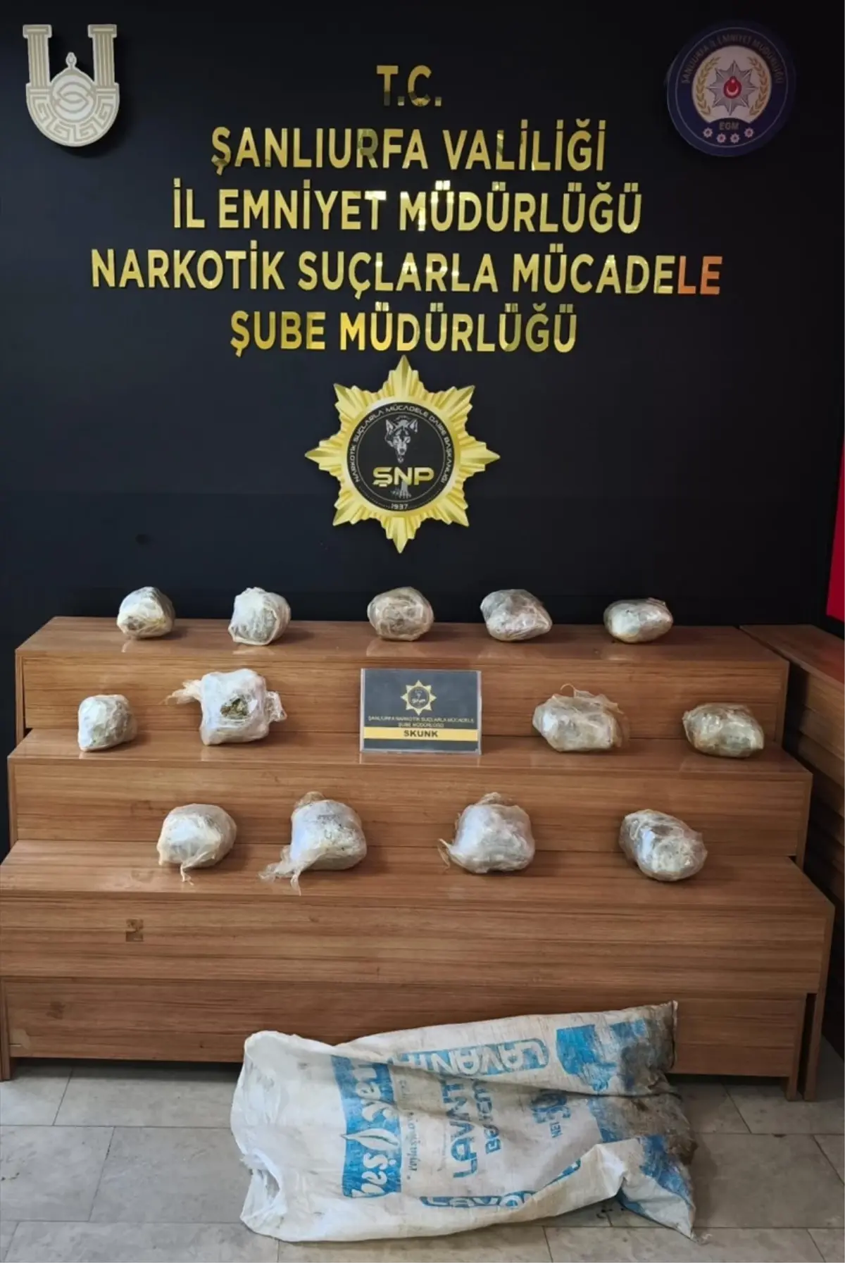 Şanlıurfa'da Uyuşturucu Operasyonu: 7 Kilo Sentetik Uyuşturucu Ele Geçirildi