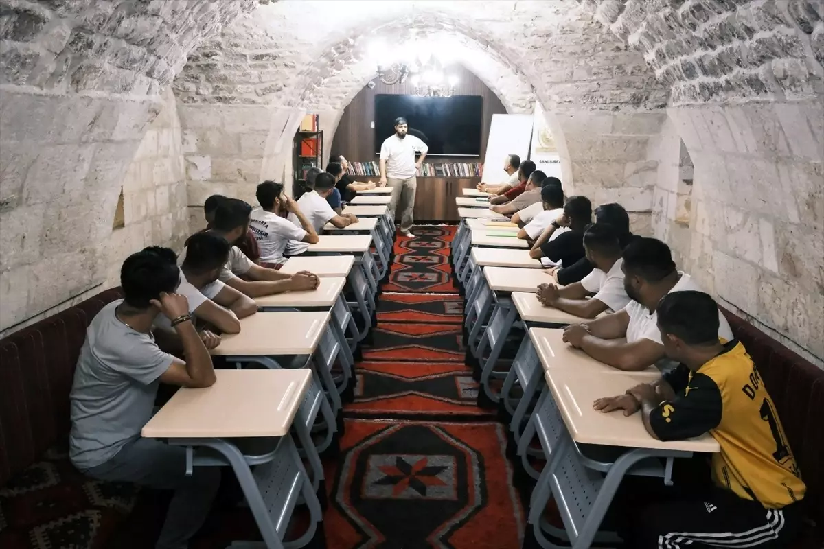Şanlıurfa'da Uyuşturucu Bağımlısı 74 Genç Hayata Döndü