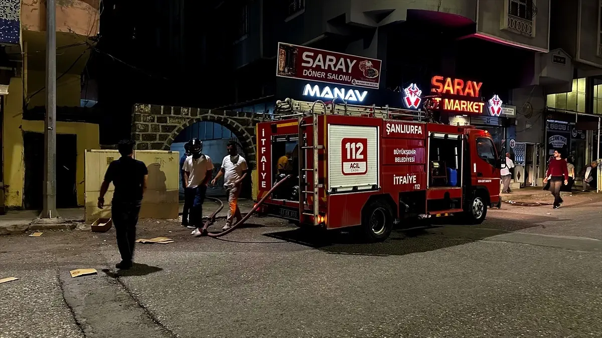 Şanlıurfa'da Depoda Yangın