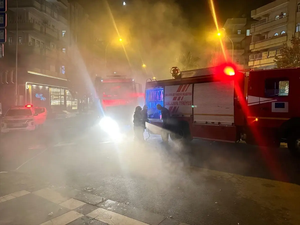 Şanlıurfa'da Manavda Yangın Çıktı