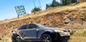 Şanlıurfa'da Şarampole Devrilen Otomobilde 3 Yaralı