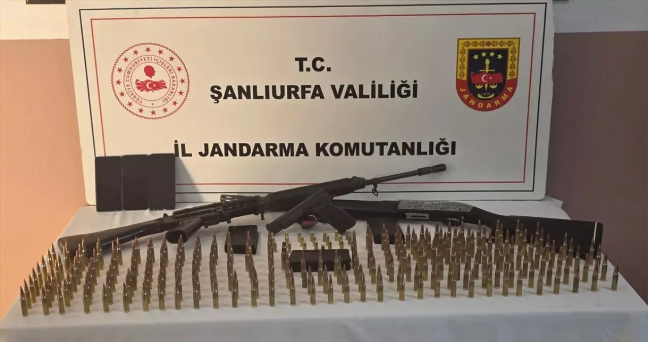 Şanlıurfa'da Silah Kaçakçılığı Operasyonu: 2 Zanlı Gözaltında