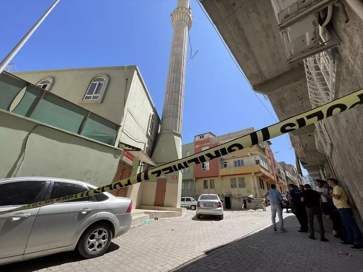 Eyyübiye'de Cuma Namazı Çıkışında Silahlı Saldırı: 2 Yaralı