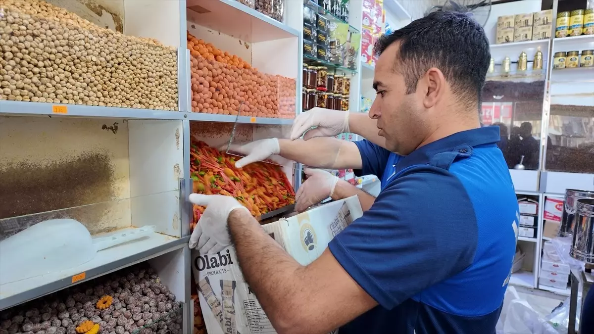 Şanlıurfa Haliliye'de Gıda Denetimleri: Tarihi Geçmiş Ürünler Ele Geçirildi