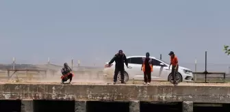 Şanlıurfa'da Sulama Kanalında Kaybolan İki Kişi İçin Arama Çalışmaları Devam Ediyor