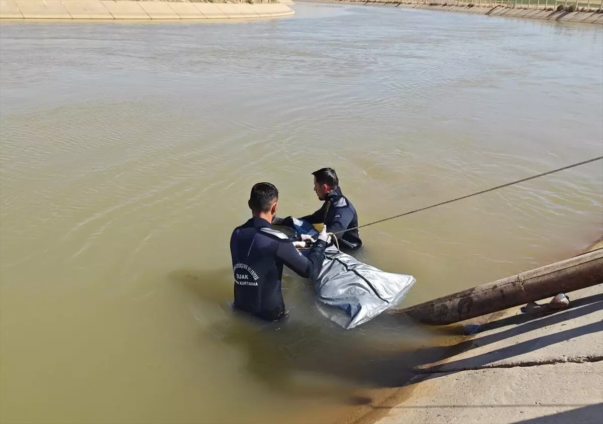 Şanlıurfa'da Sulama Kanalında Erkek Cesedi Bulundu