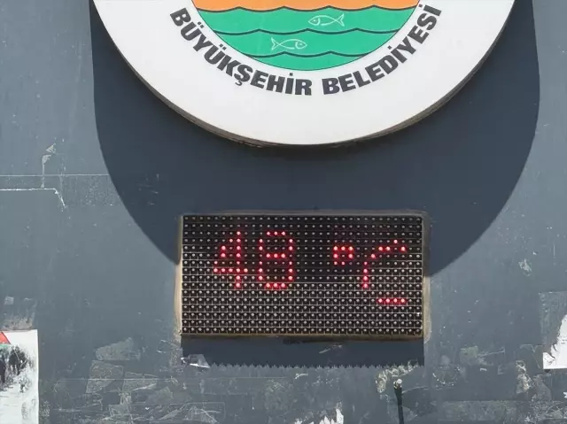 Temperature Reached 48 Degrees in Şanlıurfa