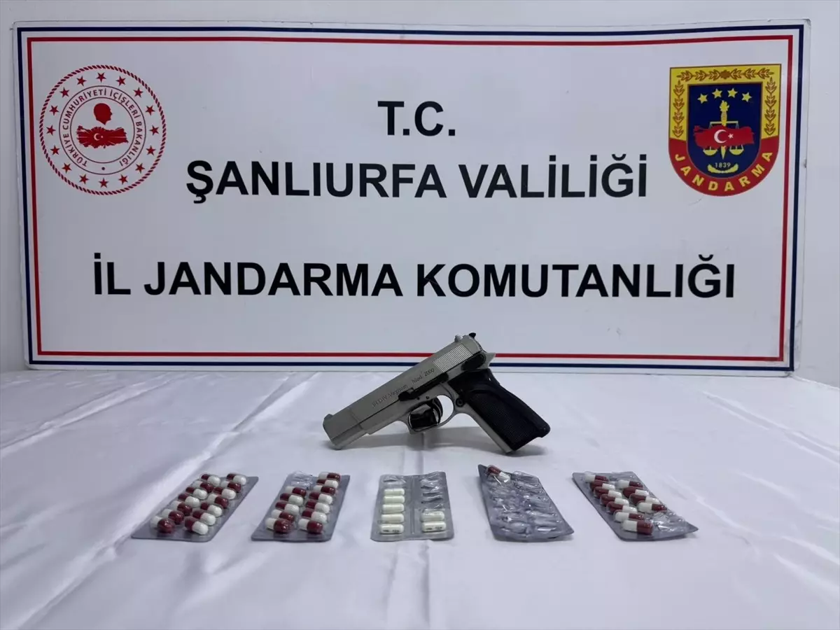 Şanlıurfa'da Uyuşturucu ve Silah Kaçakçılığına Baskın: 15 Gözaltı