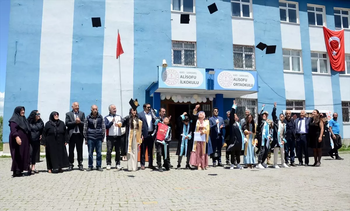 Alisofu Köyü'nde Mezuniyet ve Başarı Töreni Düzenlendi