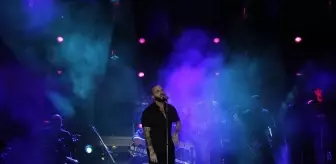Berkay, Serik'te Yaz Konserleri Etkinliği Kapsamında Sahne Aldı