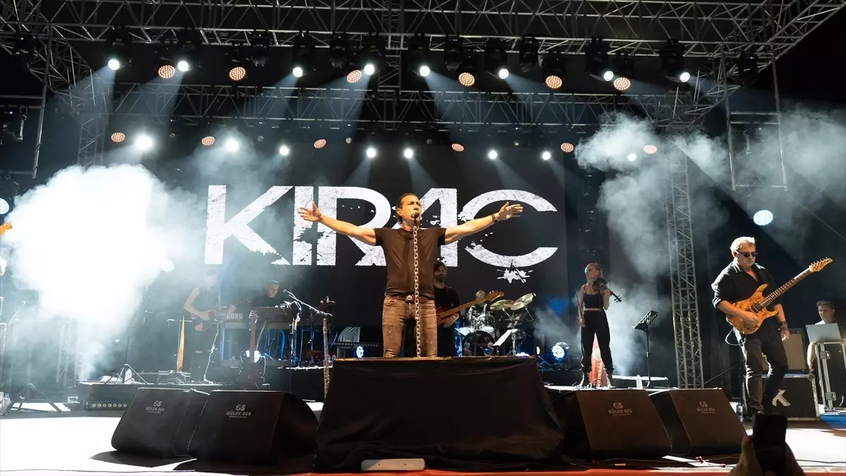Bitlis'in Kurtuluşu için Kıraç Konser Verdi