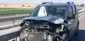 Sivas'ta Trafik Kazası: 2 Yaralı