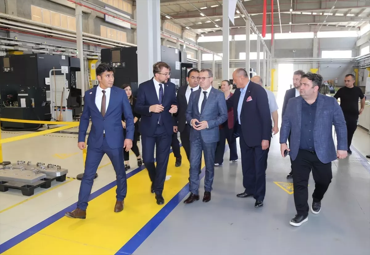 Savunma Sanayii Başkan Yardımcısı Gökhan Uçar, Kahramanmaraş'ta TUSAŞ Tesislerini Ziyaret Etti