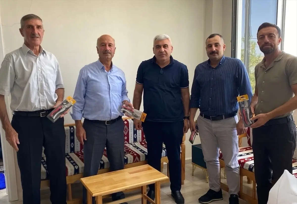 Mardin Savur'da Çiftçilere Ekipman Desteği