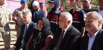 Şehit Eren Bülbül, şehadetinin 8. yılında mezarı başında anıldı