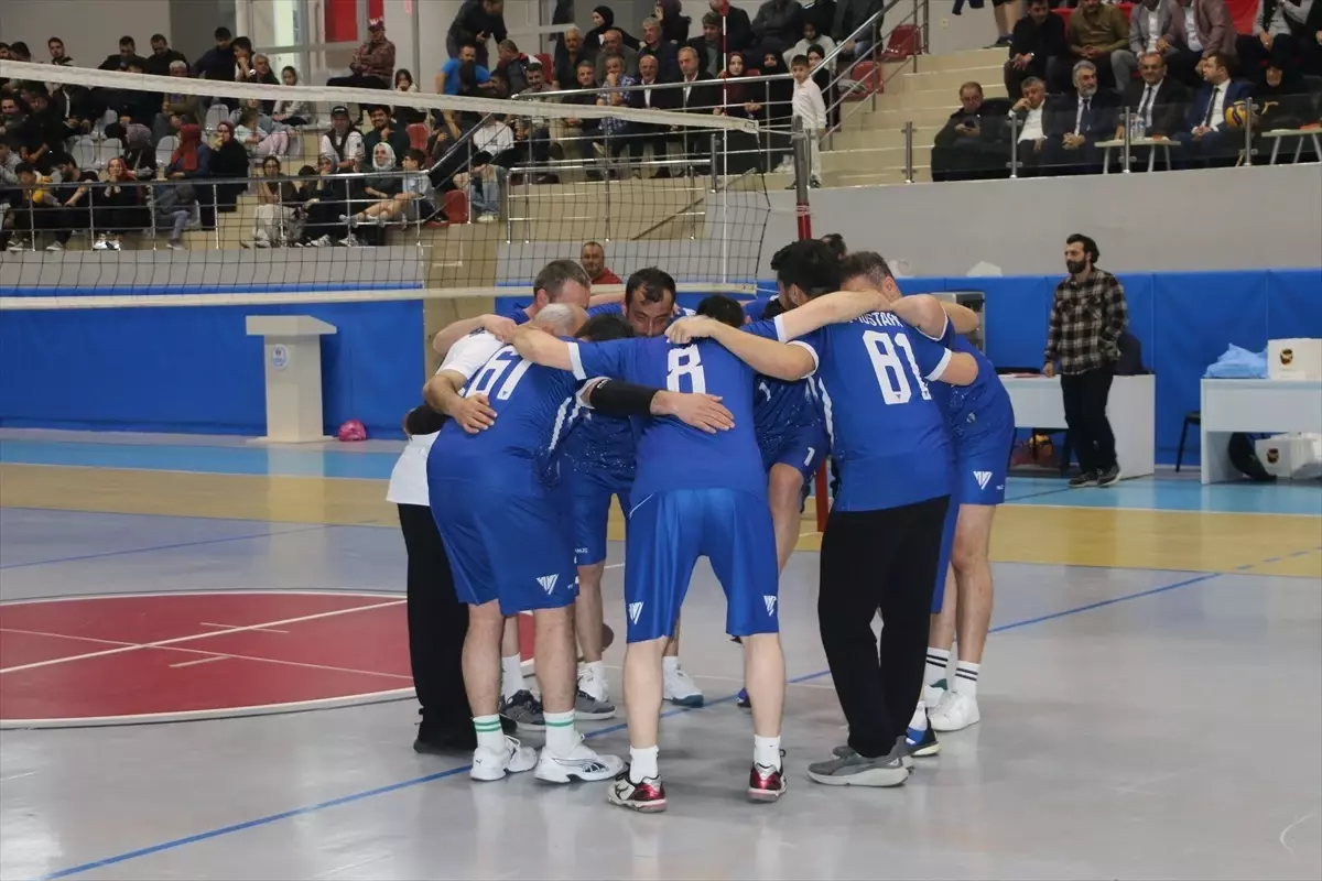 Şehit Mehmet Karaca Voleybol Turnuvası sona erdi