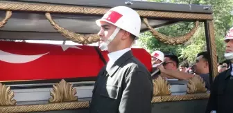 Şehit Mühimmat Astsubay Kıdemli Çavuş Akdoğan, memleketi Malatya'da son yolculuğuna uğurlandı