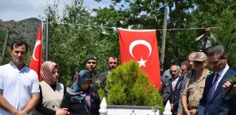 Şehit öğretmen Necmettin Yılmaz kabri başında anıldı