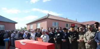 Şehit Piyade Sözleşmeli Er Yeşildemir, memleketi Bitlis'te son yolculuğuna uğurlandı