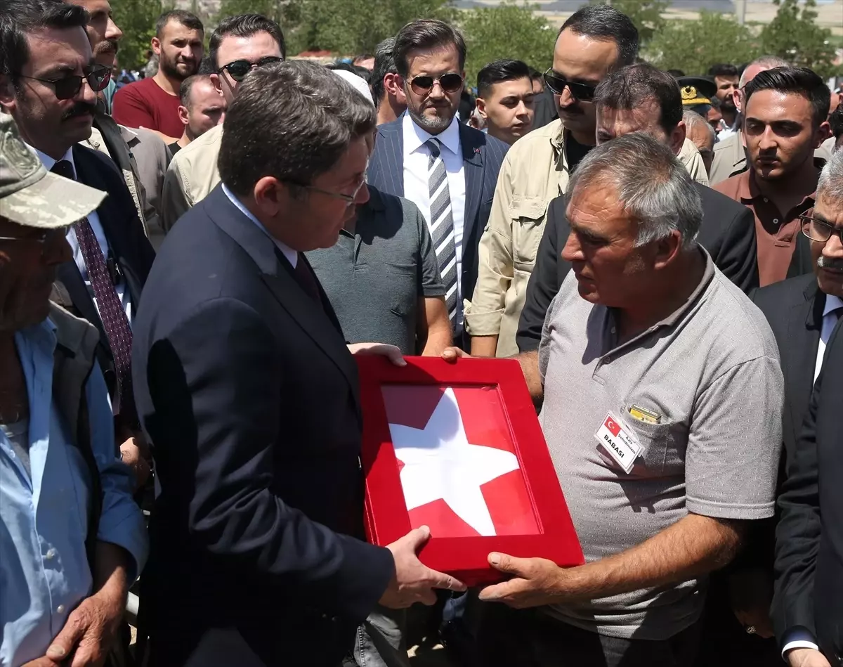 Şehit Piyade Uzman Çavuş Enver Yaman, Niğde'de son yolculuğuna uğurlandı
