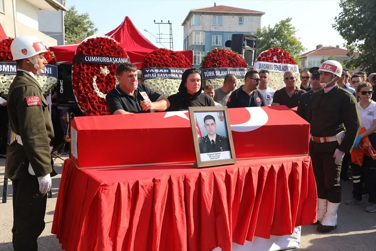 Şehit Üsteğmen Özsu memleketi Edirne'de son yolculuğuna uğurlandı