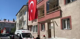 Şehit Uzman Çavuş Ümit Üzüm'ün Sivas'taki ailesine şehadet haberi verildi