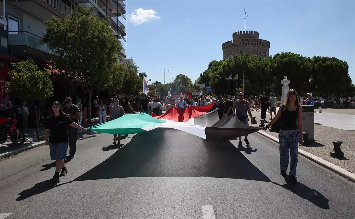 Selanik'te İsrail'in Gazze Saldırılarına Protesto