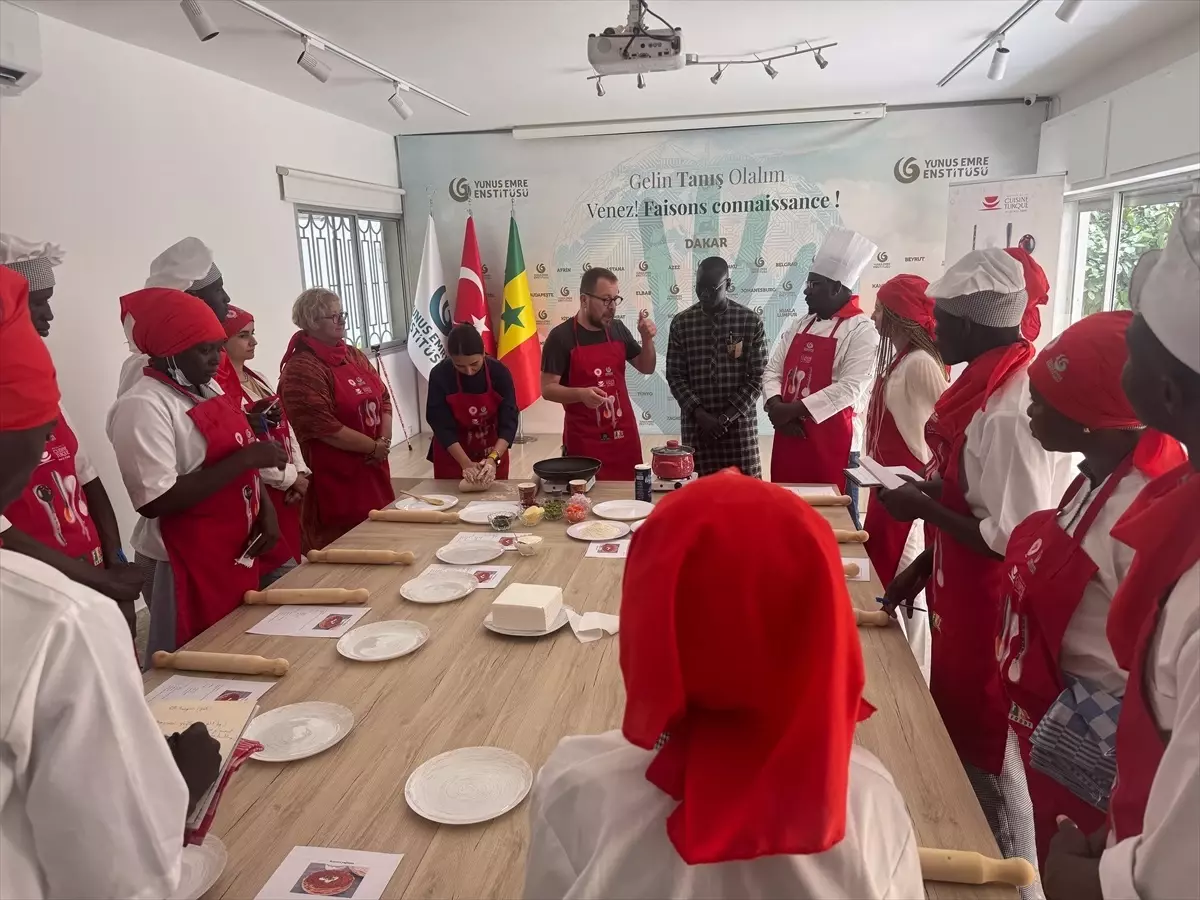Dakar'da Türk Mutfağı Haftası: Aşçılık Öğrencileri Kayseri Yağlaması Yaptı