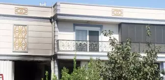 Antalya'nın Serik ilçesinde ev deposunda yangın çıktı