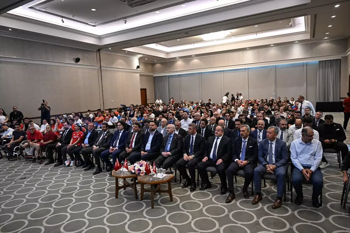 'Sessiz Devrim Paralimpik Yolculuk Konferansı' düzenlendi