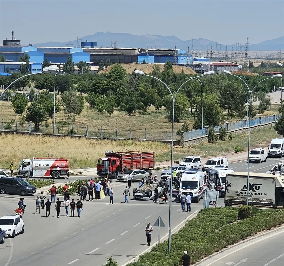 Konya'nın Seydişehir ilçesinde otomobil kazası: 3 yaralı