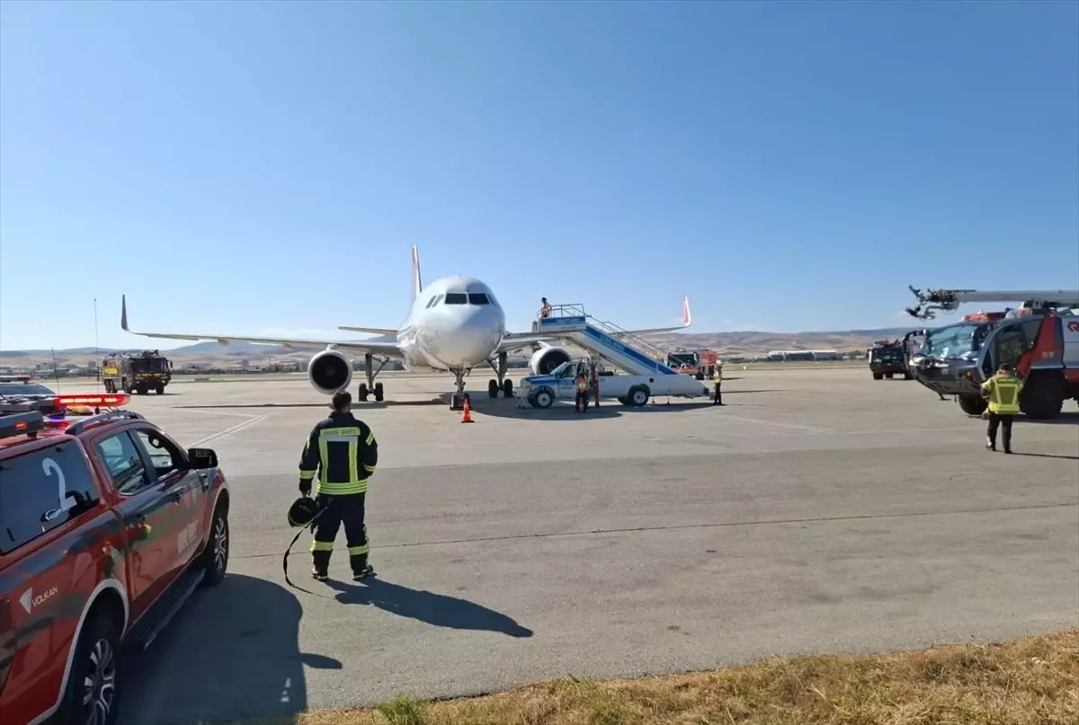 AirArabia Uçağı Motor Arızası Nedeniyle Ankara'ya Acil İniş Yaptı
