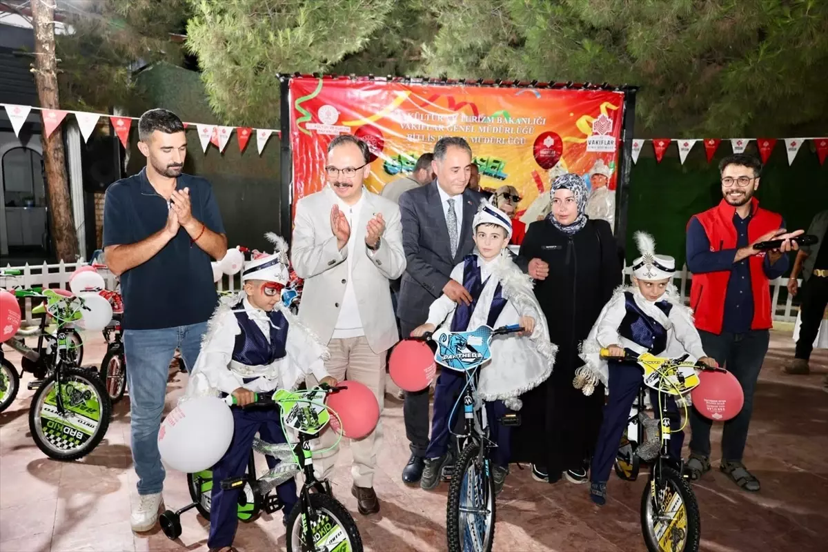 Siirt'te 26 Çocuk İçin Sünnet Etkinliği Düzenlendi