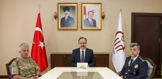Siirt'te Asayiş ve Güvenlik Değerlendirme Toplantısı Gerçekleştirildi