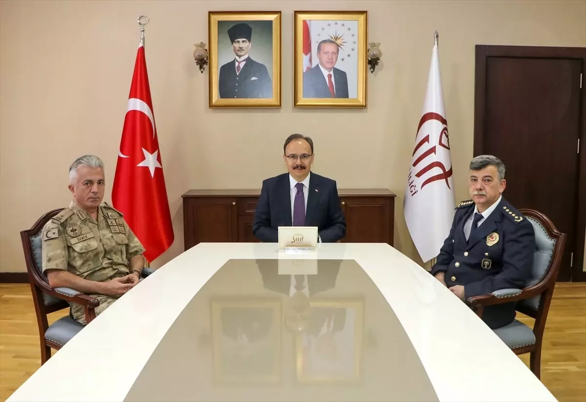 Siirt'te Asayiş ve Güvenlik Değerlendirme Toplantısı Gerçekleştirildi