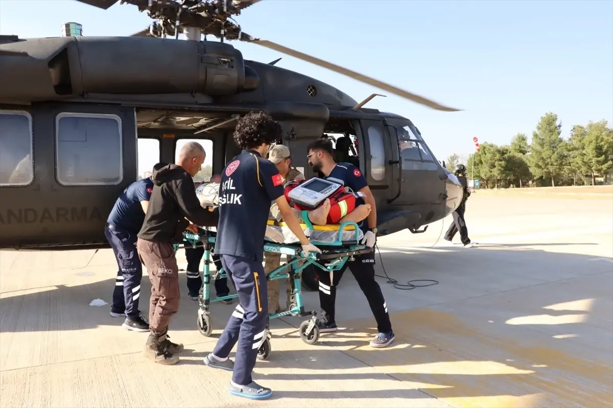 Siirt'te İş Kazası: Yaralı İşçi Askeri Helikopterle Hastaneye Ulaştırıldı
